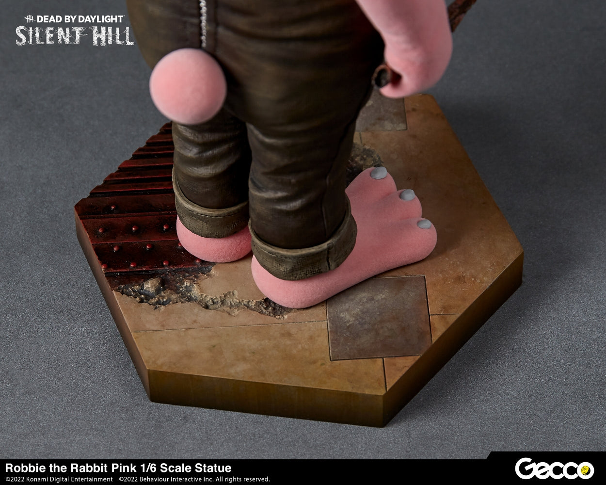 SILENT HILL x Dead by Daylight/ ロビー・ザ・ラビット ピンク SILENT HILL x Dead by Daylight/ ロビー・ザ・ラビット ピンク